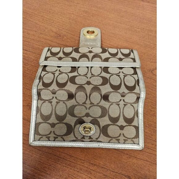 COACH 43609 Turnlock Signature Slim Envelope Flap Wallet Purse Khaki Gold. Has s - Picture 9 of 12